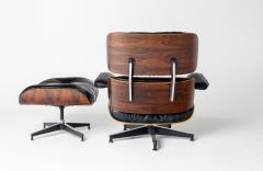 Charles Ray Eames 3rd Generation Eames Lounge Chair in Brazilian Rosewood and New Black Leather - 4577336