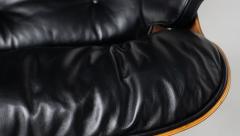 Charles Ray Eames 3rd Generation Eames Lounge Chair in Brazilian Rosewood and New Black Leather - 4577340