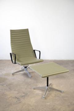 Charles Ray Eames Charles Eames Aluminum Group Lounge Chair and Ottoman for Herman Miller - 2926965