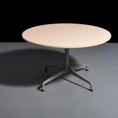 Charles Ray Eames Charles and Ray Eames MCM Round Dining or Conference Table for Herman Miller - 2928590