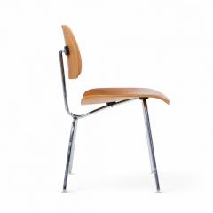 Charles Ray Eames Charles and Ray Eames for Herman Miller DCM Walnut Dining Chairs Set of 6 - 4341883