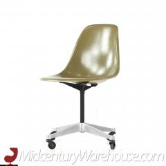 Charles Ray Eames Charles and Ray Eames for Herman Miller Mid Century Wheeled Shell Chair - 3695560