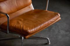 Charles Ray Eames EA216 Soft Pad Chair by Charles and Ray Eames USA 1969 - 4529840