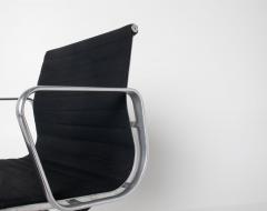 Charles Ray Eames Eames Aluminum Group Management Chair - 4440420