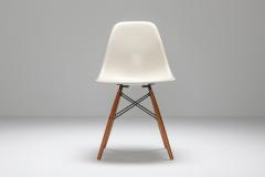 Charles Ray Eames Eames DSW Chair for Herman Miller 1960s - 1367403