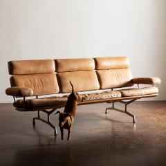 Charles Ray Eames Eames ES 108 Sofa in Gorgeous Carmel Patinated Leather and Walnut 1980s - 3814069