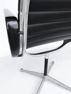 Charles Ray Eames Eames Herman Miller Aluminum Group EA108 Swivel Chairs Leather - 3502452