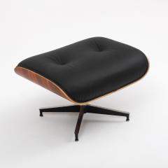 Charles Ray Eames Eames Lounge Chair and Ottoman in Rosewood and Black Leather Herman Miller - 4526320