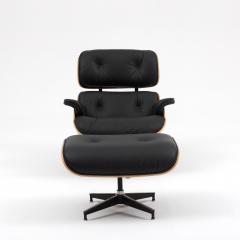 Charles Ray Eames Eames Lounge Chair and Ottoman in Rosewood and Black Leather Herman Miller - 4526329