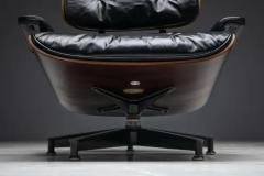 Charles Ray Eames Eames Lounge Chair with Ottoman for Herman Miller United States 1957 - 3484424
