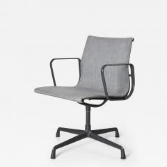 Charles Ray Eames Eames Outdoor Aluminum Group Dining Chairs for Herman Miller - 2962980