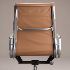 Charles Ray Eames Eames Soft Pad Executive Chairs in Butterscotch Leather by Herman Miller - 4728717