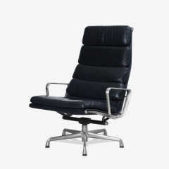 Charles Ray Eames Eames Soft Pad Lounge Chair in Leather by Charles Ray Eames for Herman Miller - 2098793