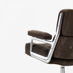 Charles Ray Eames Eames Time Life Lobby Chair in Mohair by Charles Ray Eames for Herman Miller - 3385067