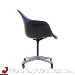 Charles Ray Eames Eames for Herman Miller Mid Century Purple Padded Fiberglass Swivel Office Chair - 3684190