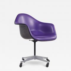 Charles Ray Eames Eames for Herman Miller Mid Century Purple Padded Fiberglass Swivel Office Chair - 3688938