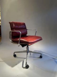 Charles Ray Eames Rare Swivel Desk Chair Ea208 by Charles Ray Eames 1950s - 3553499