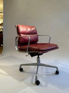Charles Ray Eames Rare Swivel Desk Chair Ea208 by Charles Ray Eames 1950s - 3553504