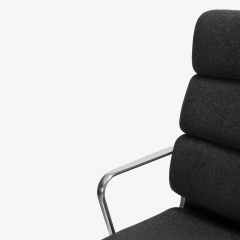 Charles Ray Eames Soft Pad Executive Chairs in Maharam Wool Charles Ray Eames for Herman Miller - 2315298