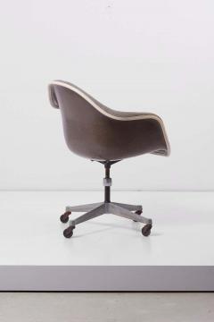 Charles Ray Eames Swivel Chair with Casters by Ray Charles Eames for Herman Miller US 1960s - 1257667