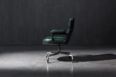 Charles Ray Eames Time Life Lobby Chair by Charles and Ray Eames for Herman Miller USA 1960s - 4117386