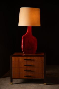 Charles Sucsan Asymmetrical Studio Ceramic Table Lamp in Vibrant Red Glaze 1960s - 4114810