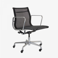 Charles and Ray Eames Aluminum Group Management Chair by Charles Ray Eames for Herman Miller - 896160