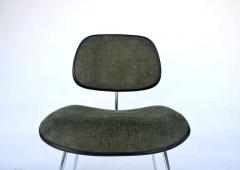 Charles and Ray Eames Classic Vintage Charles and Ray Eames for Herman Miller DCM chair - 974575