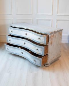Chest of Drawers Painted antique Louis XV chest of drawers circa 1760 - 4615089