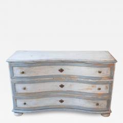 Chest of Drawers Painted antique Louis XV chest of drawers circa 1760 - 4615385