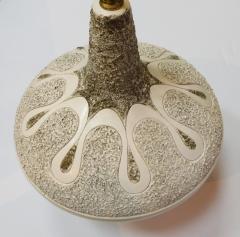 Chic Pair of American 1960s Ivory and Brown Lava Glaze Chalkware Lamps - 1613592