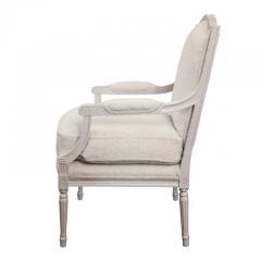 Chic Pair of Painted Louis VI Style Fauteuil - 3233944