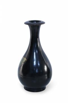 Chinese Black and Green Leaf Glazed Porcelain Pear Vase - 4520456