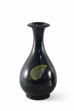 Chinese Black and Green Leaf Glazed Porcelain Pear Vase - 4529313