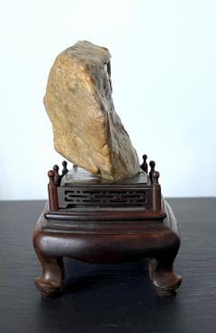 Chinese Chicken Blood Stone Carving of Bodhidharma on Wood Stand - 2388997