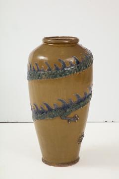 Chinese Dragon Pot - 1244968