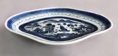 Chinese Export Blue and White Lobed Dish - 3577307