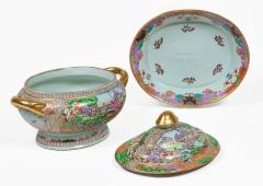 Chinese Export Covered Tureen and Stand Qianlong Style - 4555832
