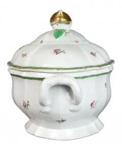 Chinese Export Porcelain Soup Tureen - 4129825