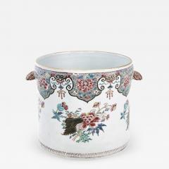 Chinese Export Porcelain Very Large Famille Rose Cache Pot - 1919909