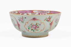 Chinese Export Qianlong Famille Rose Porcelain Small Bowl - 4686363