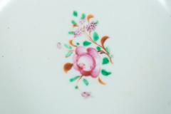 Chinese Export Qianlong Famille Rose Porcelain Small Bowl - 4686367