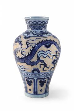 Chinese Peach White and Blue Dragon Motif Porcelain Vase - 4408649