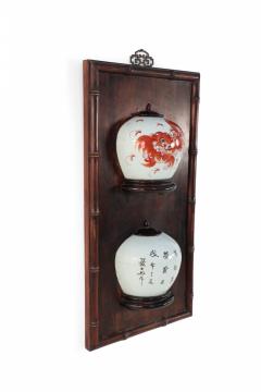 Chinese Porcelain Foo Dog Split Vase Wooden Wall Plaque - 4200545