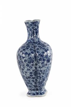 Chinese Qing Dynasty Style Lobed Blue Floral Porcelain Vase - 4198449