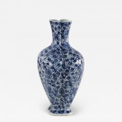 Chinese Qing Dynasty Style Lobed Blue Floral Porcelain Vase - 4250338