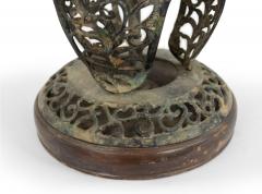 Chinese Style Black Iron Filigree Table Lamp - 4667023