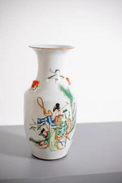 Chinese Vase Ching Dynasty Woman with Deer - 3642304