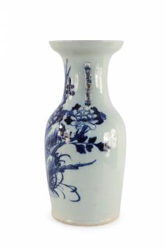 Chinese White and Navy Blue Botanical Design Porcelain Urn - 4200322