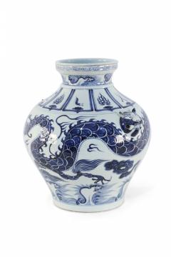 Chinese Yuan Style White and Blue Dragon Motif Porcelain Pot - 4200048
